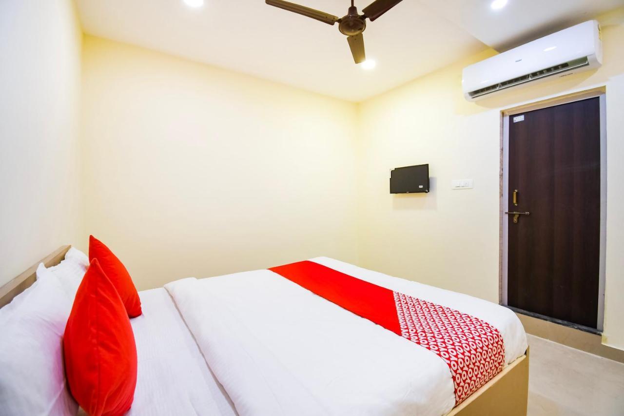 Oyo Flagship 45586 Hotel Airport Inn Rāipur Екстериор снимка
