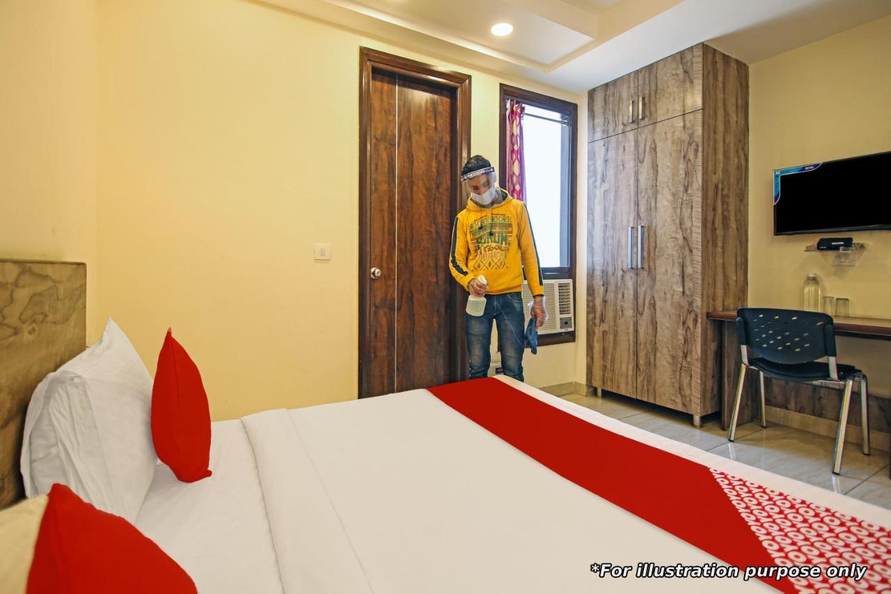 Oyo Flagship 45586 Hotel Airport Inn Rāipur Екстериор снимка